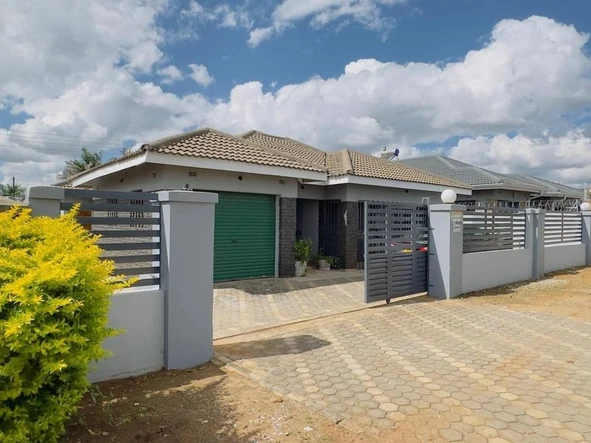 Charming 3-Bedroom Home in Madokero with Modern Amenities