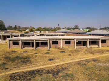 3 Bedroom Flat & Apartment