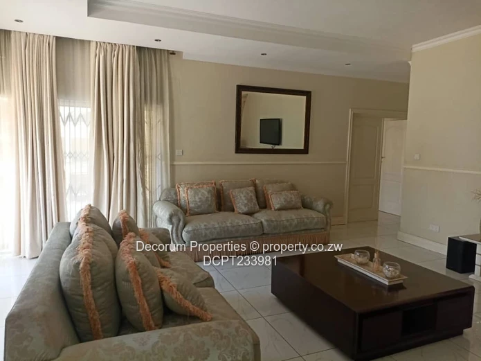 Spacious 5-Bedroom House in Alexandra Park!