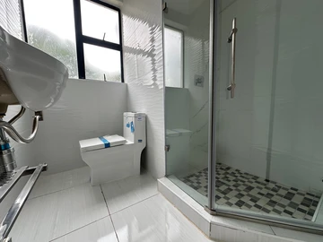 3 Bedroom Garden Flat