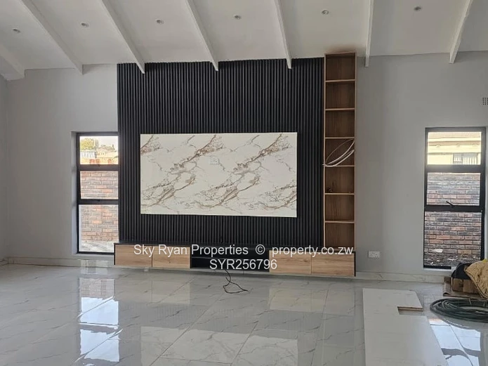 Nyeredzi Ridge, Pomona House For Sale 