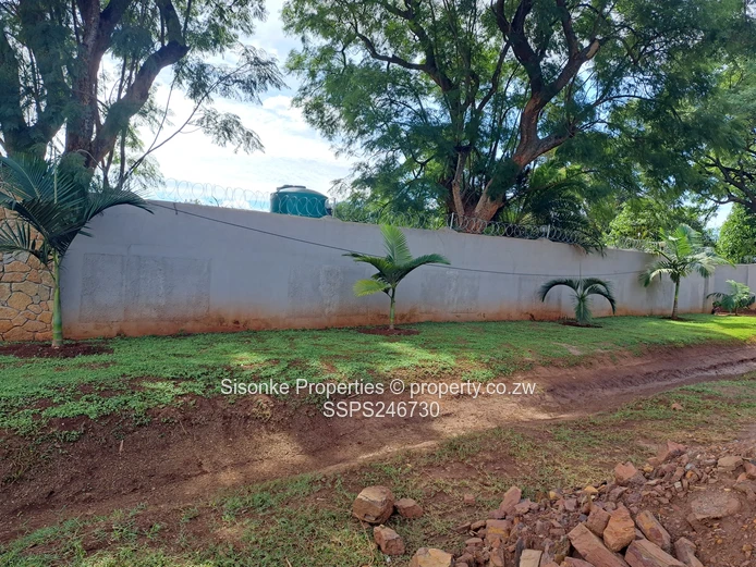 Upmarket fully furnished clusters for rental in Greendale 