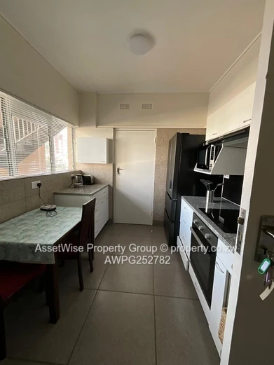 Avenue Fully Furnished 4 bedroomed flat to rent