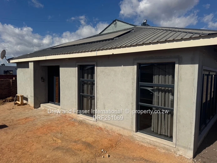 Newly built 4-Bed house for sale in Mabvazuva  $125k