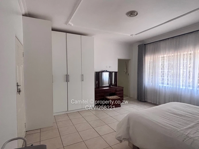 Fully Furnished 1-Bed Flat in Newlands - Pool & Borehole