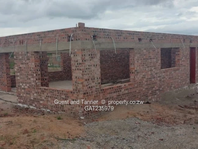 Incomplete 3-Bedroom House for Sale in Donnybrook Goshen City – Prime Location Near Zimre Park