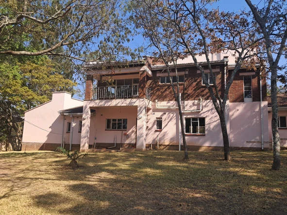 6 Bedroom House