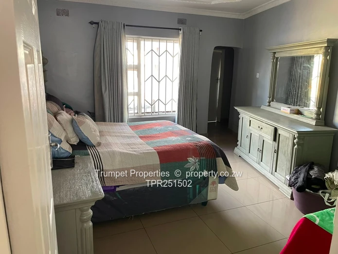4 Bedroom Family Home In Monavale For Sale