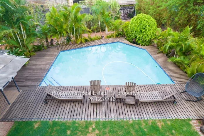 Luxurious Gem For Sale  in Avondale West!