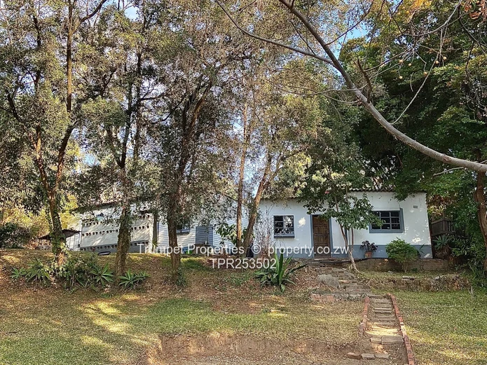 4 Bedroom Masterpiece in Glen Lorne For Sale (Sole Mandate)