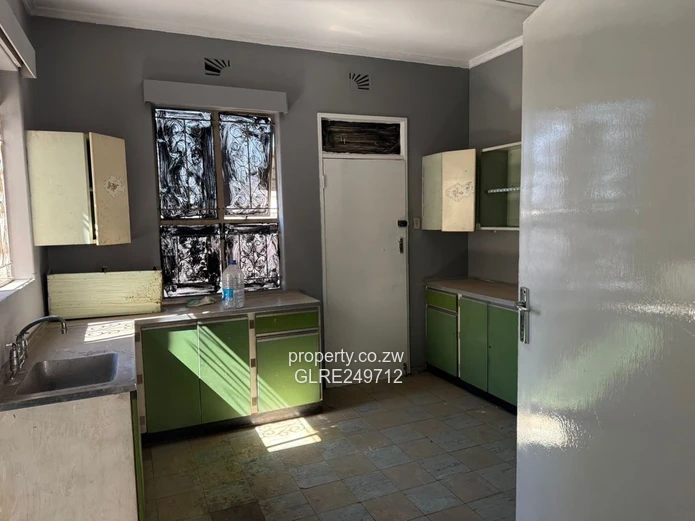 Harare CBD Office: 3 Rooms, Reception & Loading Bay