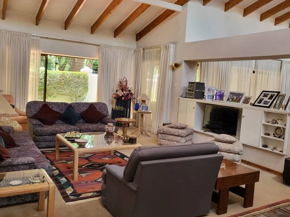 3 Bedroom Flat & Apartment