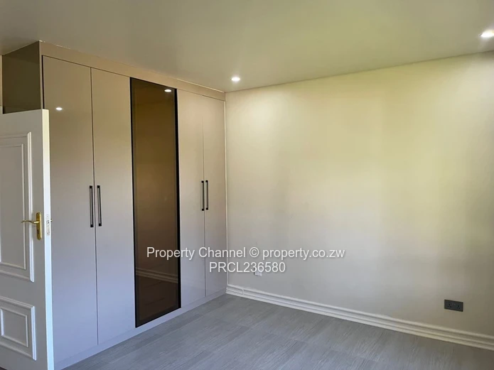 Luxurious 4-Bedroom Borrowdale Brooke House for rent