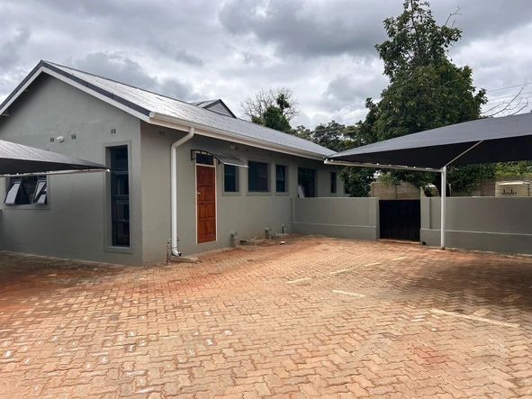 4 Bedroom Garden Flat