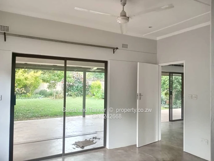 Beautiful Dual-Residence Property on 1,400sqm