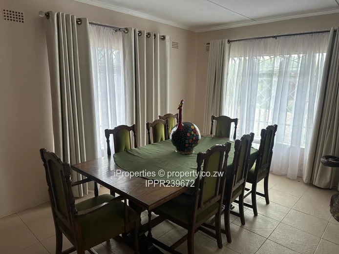 5 Bed Family Home in the Peaceful Suburb of Manningdale