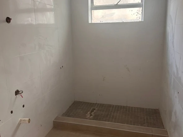 3 Bedroom Flat & Apartment