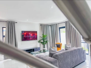 4 Bedroom Garden Flat