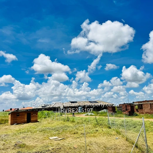 Glaudina 300Sqm Fully Serviced Stands 