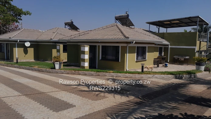 Mandara 6 beds House for Sale