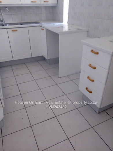 Neat duplex  garden apartment to rent !  (Sole Mandate)