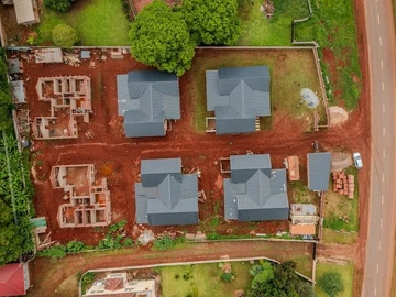 6 Unit Townhouse Complex