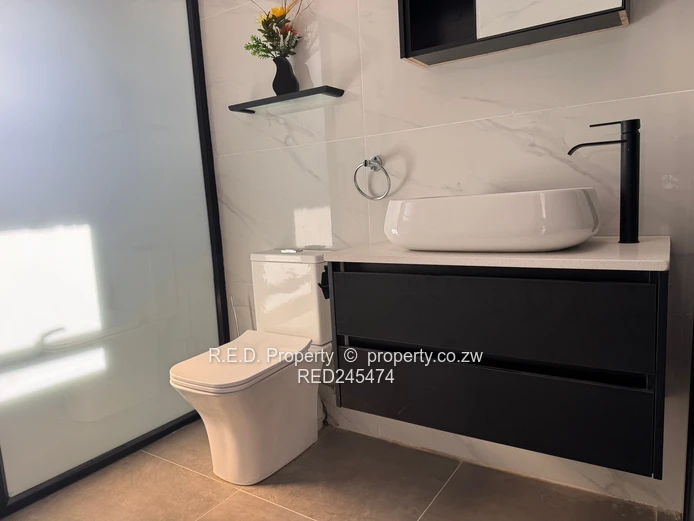 Modern 3-bedroom townhouses in Burnside!