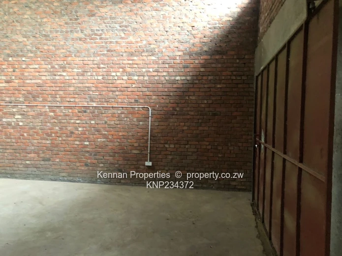 Warehouse To Let In Lochinvar