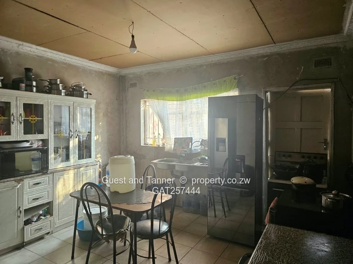 Spacious Chadcombe Property With Two Self-Contained Wings For Sale 