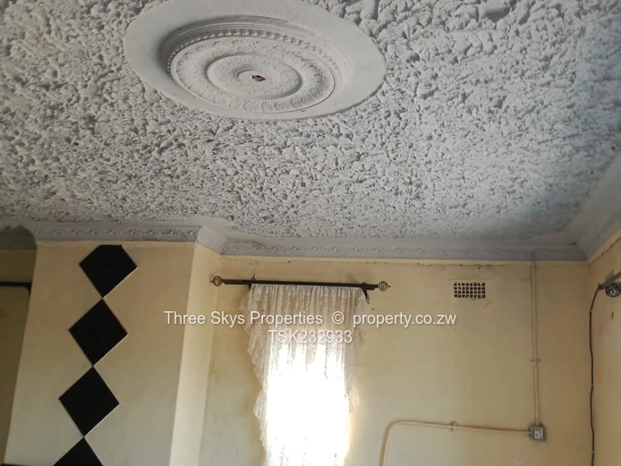 Mufakose House For Sale 