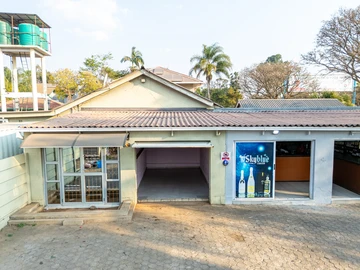 3 Bedroom Flat & Apartment