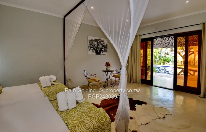 Boutique Hotel in Mica Point Kariba with Lake Views