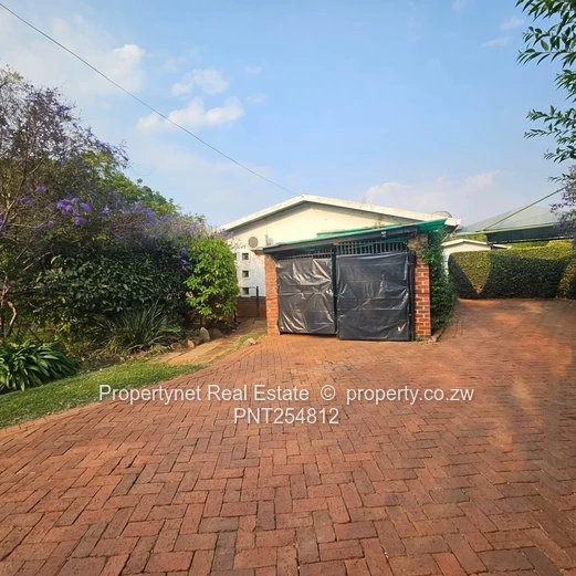The Good Old Alex Park – Classic Family Home