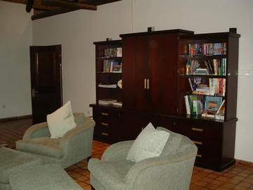 6 Bedroom House