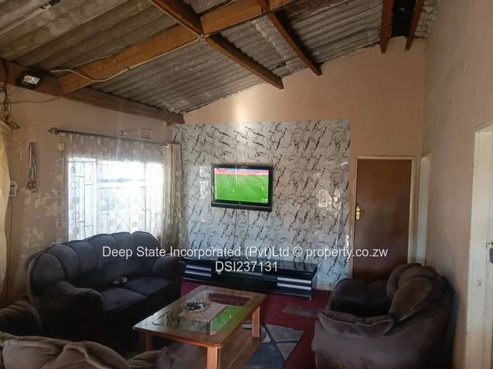 Highfields house for sale (western triangle)