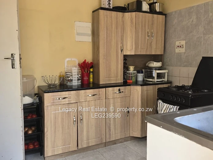 Secure 3 Bedroomed Cottage For Rent In Bluffhill