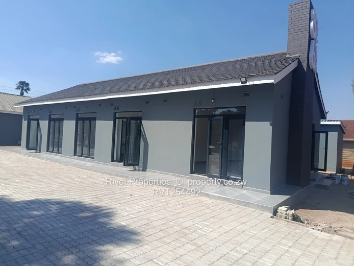 Hillside Shopping Mall To Let
