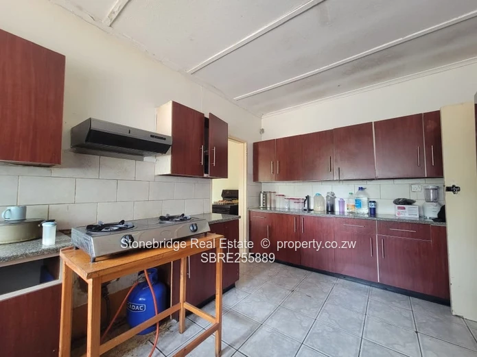 5 Bedroomed House in Kumalo For Sale