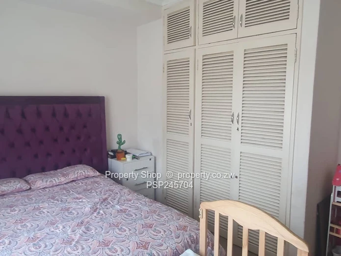 Duplex Flat in Northern Suburb   (Sole Mandate)