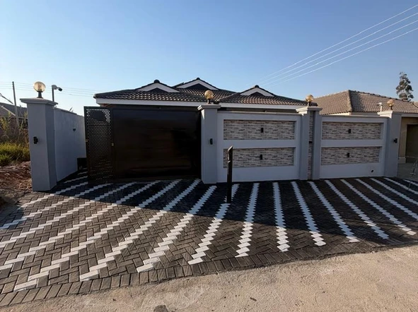 4 Bedroom House