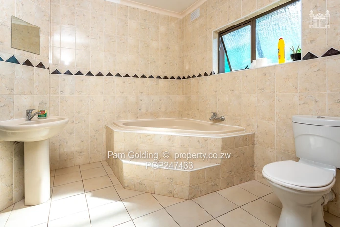 4 Bedroom House for Sale in Borrowdale Brooke (Sole Mandate)