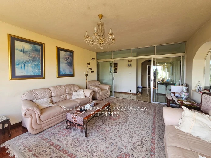 Northwold Sanctuary: Sophisticated 3-Bedroom Living