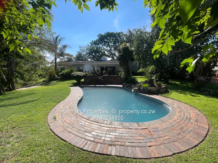 Attractive Home On A Quiet Close With Views, Pool & Tennis Court