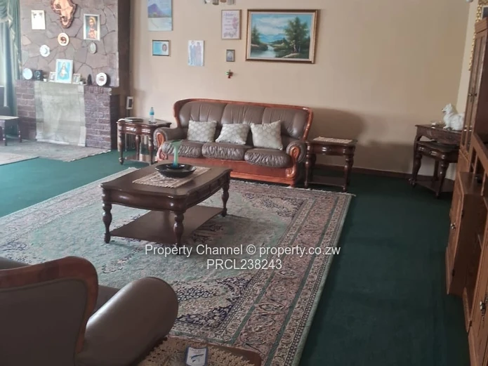 House for Sale in Borrowdale (Domboshava Road)