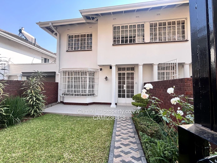 Avenues 3-Bed Garden Flat - Paved Drive, Lush Gardent at endernbroug 