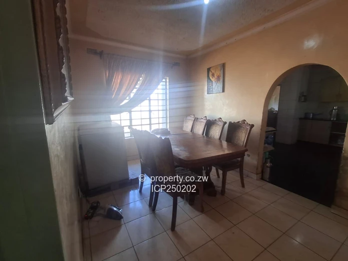 Knowe Norton 5-Bed Home on 2200m² 