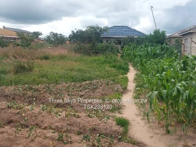 Elizabeth Park Stand For Sale 740Sqm