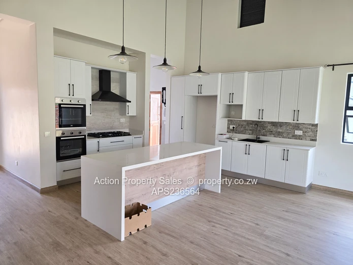3 Bedroom Townhouse in Highlands - $2,000 plus Levy $300 