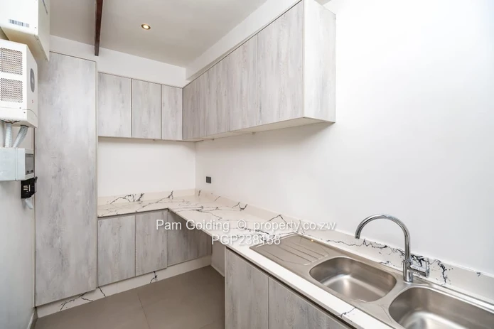 Modern Living in Secure Complex (Sole Mandate)