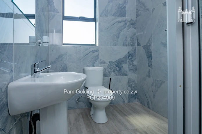 Newly Built Townhouse To Let – Pomona City